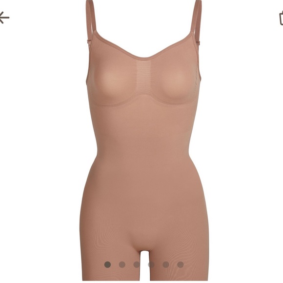 SKIMS SCULPTING BODYSUIT MID THIGH (PRICE FIRM) - Picture 5 of 6